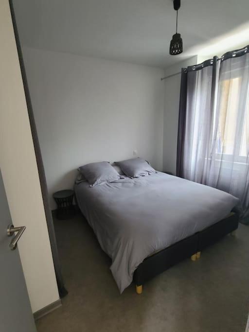 Logement Centre Ville Maurs Extérieur photo