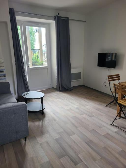 Logement Centre Ville Maurs Extérieur photo