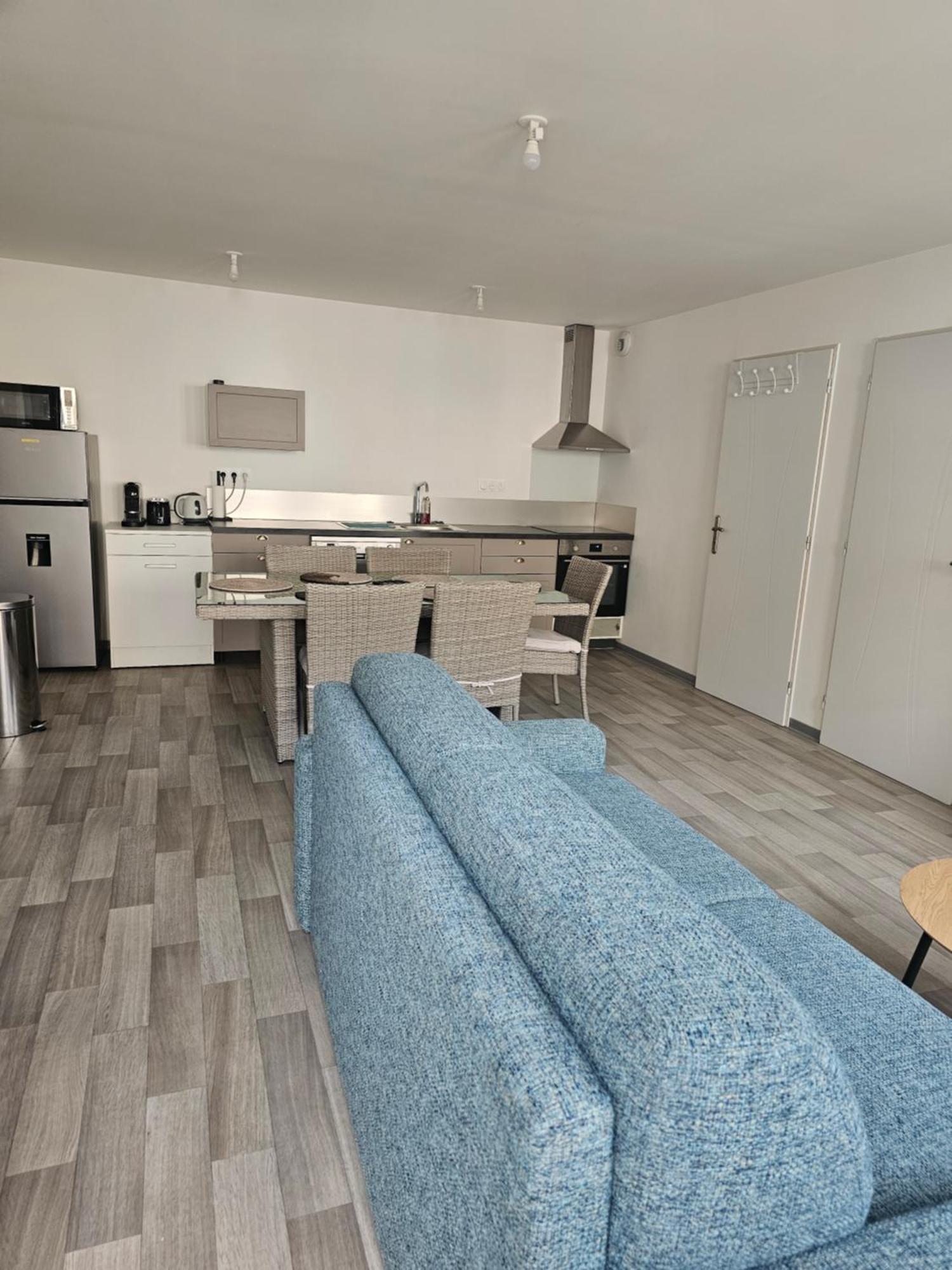 Logement Centre Ville Maurs Extérieur photo